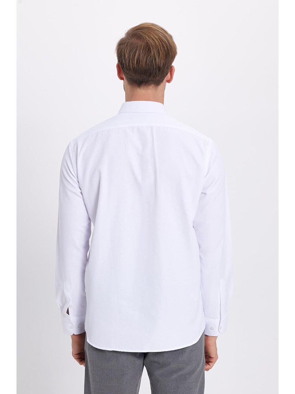 Erkek Regular Fit Klasik Kesim Desenli Beyaz Gömlek-6