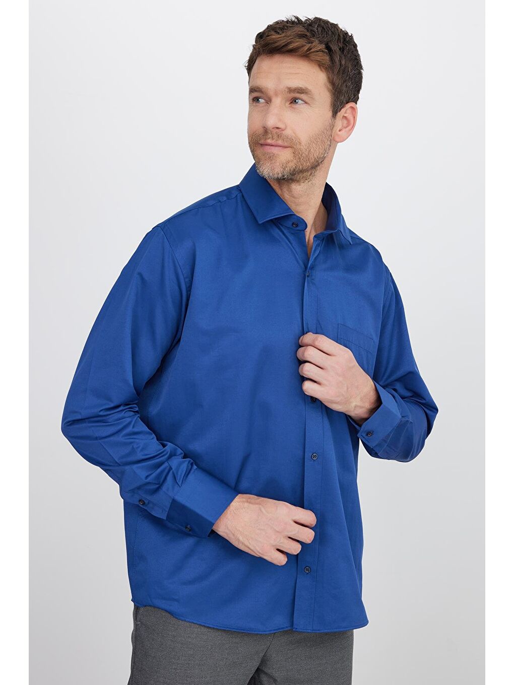 Erkek Regular Fit Klasik Kesim Pamuklu Düz Lacivert Gömlek-4