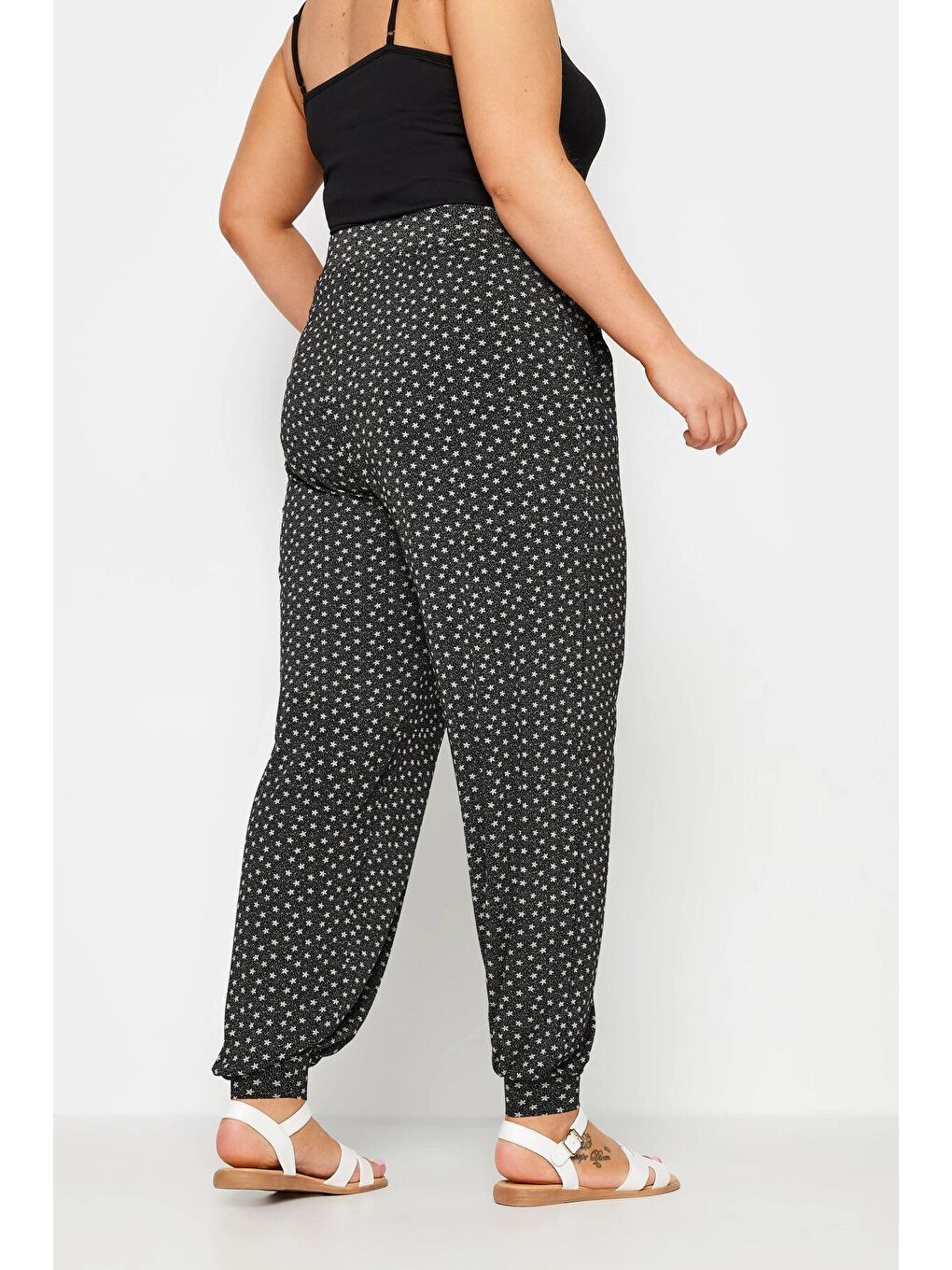 Siyah Büyük Beden Paçası ve Beli Lastikli Cepli İnce Pantolon 302588-4