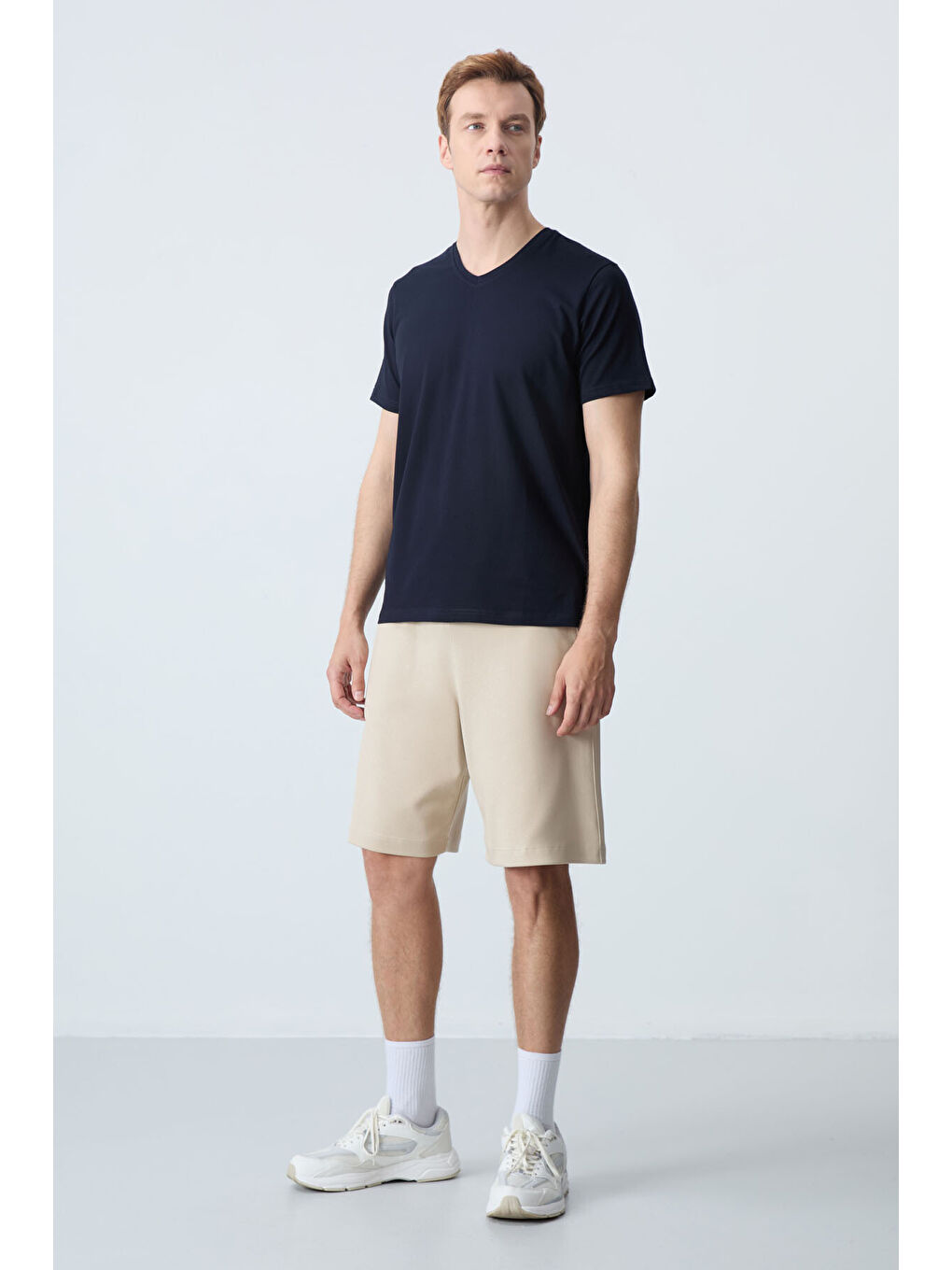 Bej Pamuklu Kalın Yumuşak Dokulu Standart Fit Basic Erkek Şort  - 81275-2