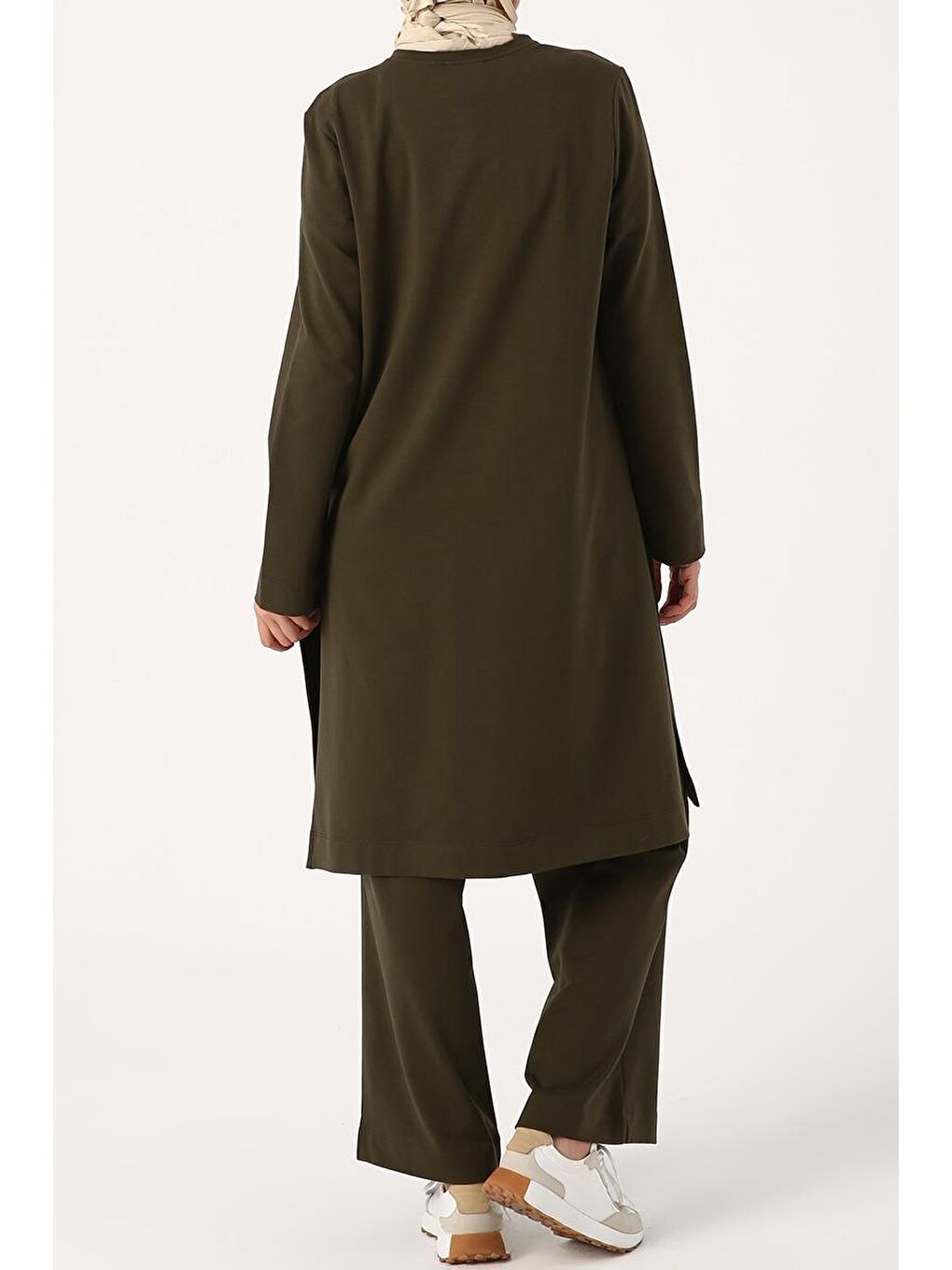 Haki-Yanları Yırtmaçlı Pantolonlu Takım-3