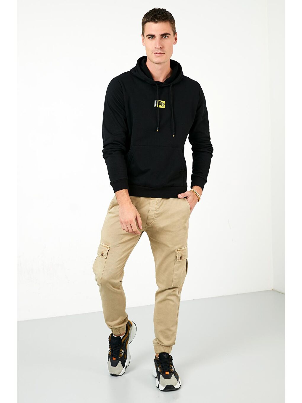 Siyah Slim Fit Kanguru Cepli Kapüşonlu Şardonlu Kışlık Sweat 5896589-2