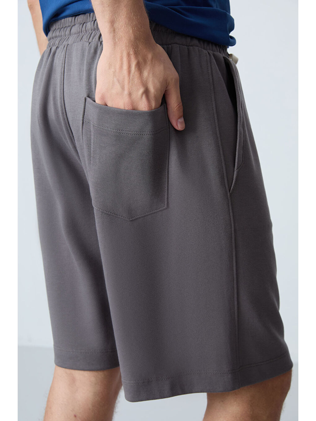 Gri Koyu gri Pamuklu Kalın Yumuşak Dokulu Standart Fit Basic Erkek Şort  - 81275-6
