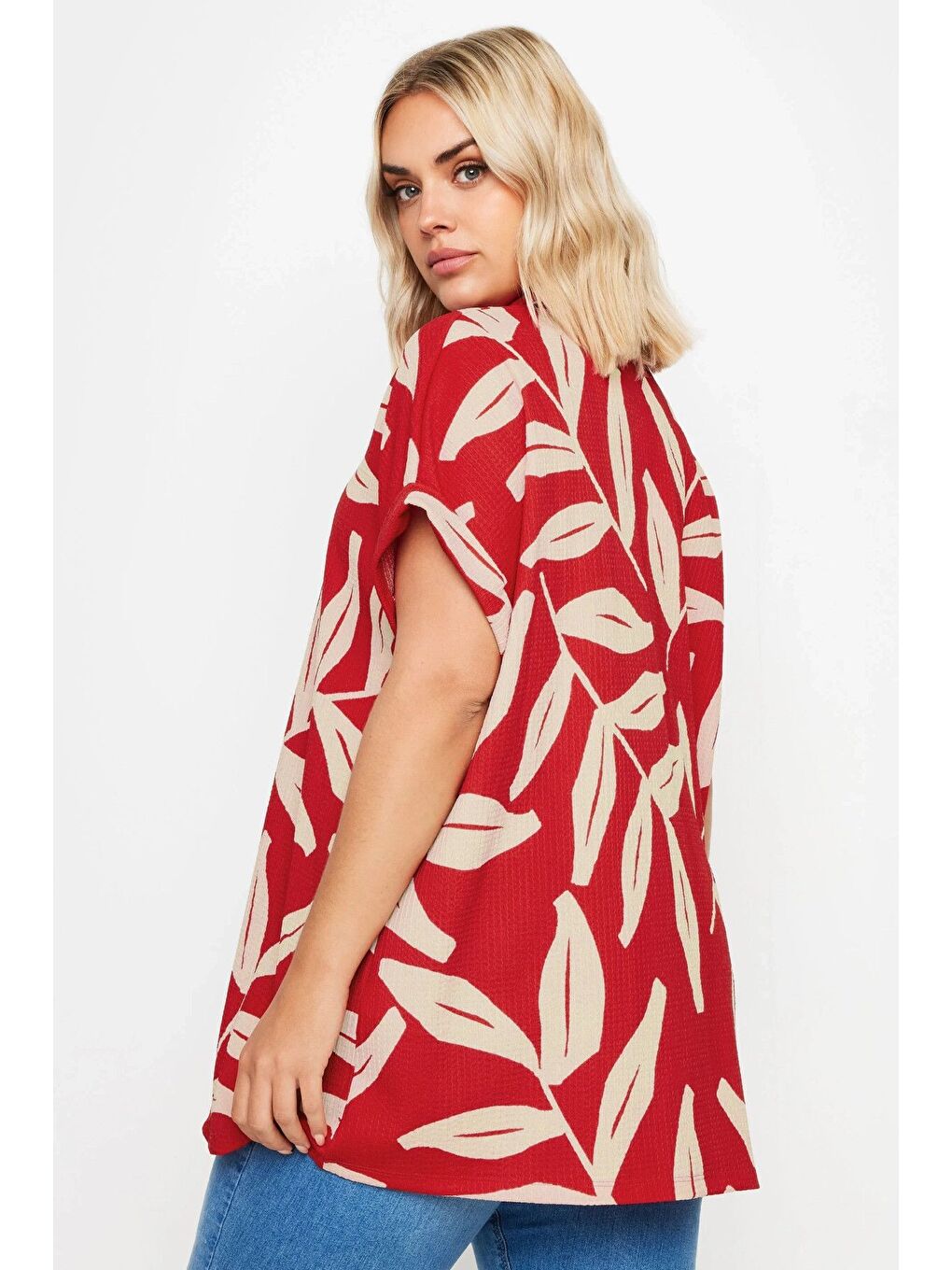 Kırmızı Büyük Beden Kısa Kollu Desenli Düğmeli Gömlek 321827-4