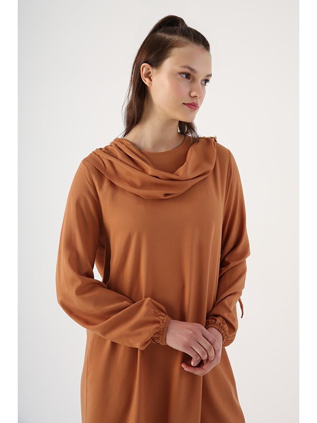 Kahverengi Tarçın-Viskon Degaje Detaylı Pantolonlu Takım-5