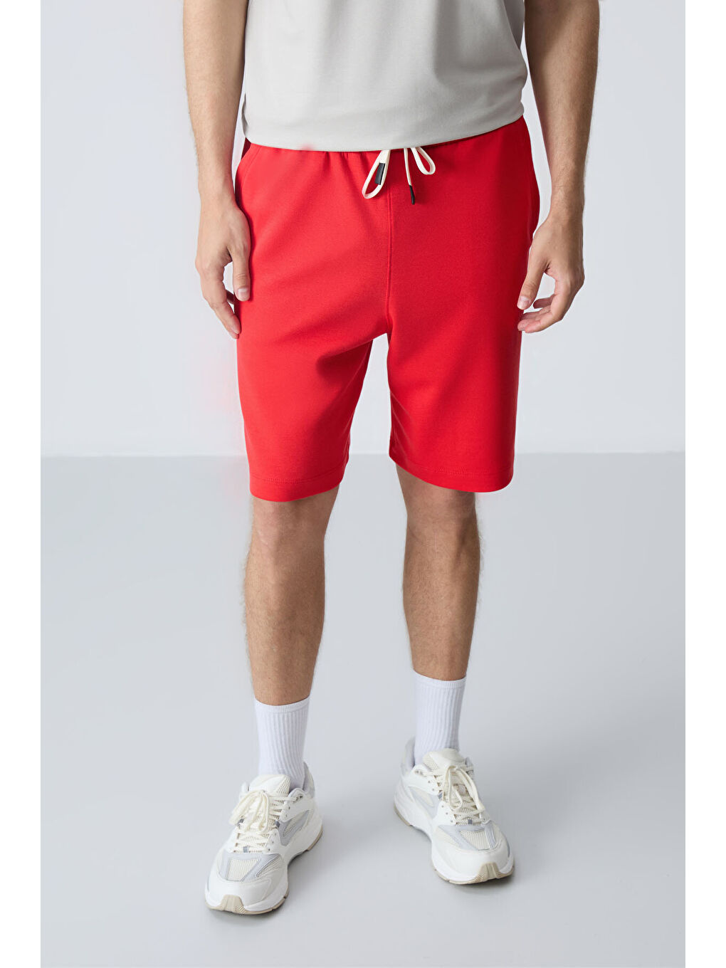 Kırmızı Fiesta Pamuklu Kalın Yumuşak Dokulu Standart Fit Basic Erkek Şort  - 81275-6