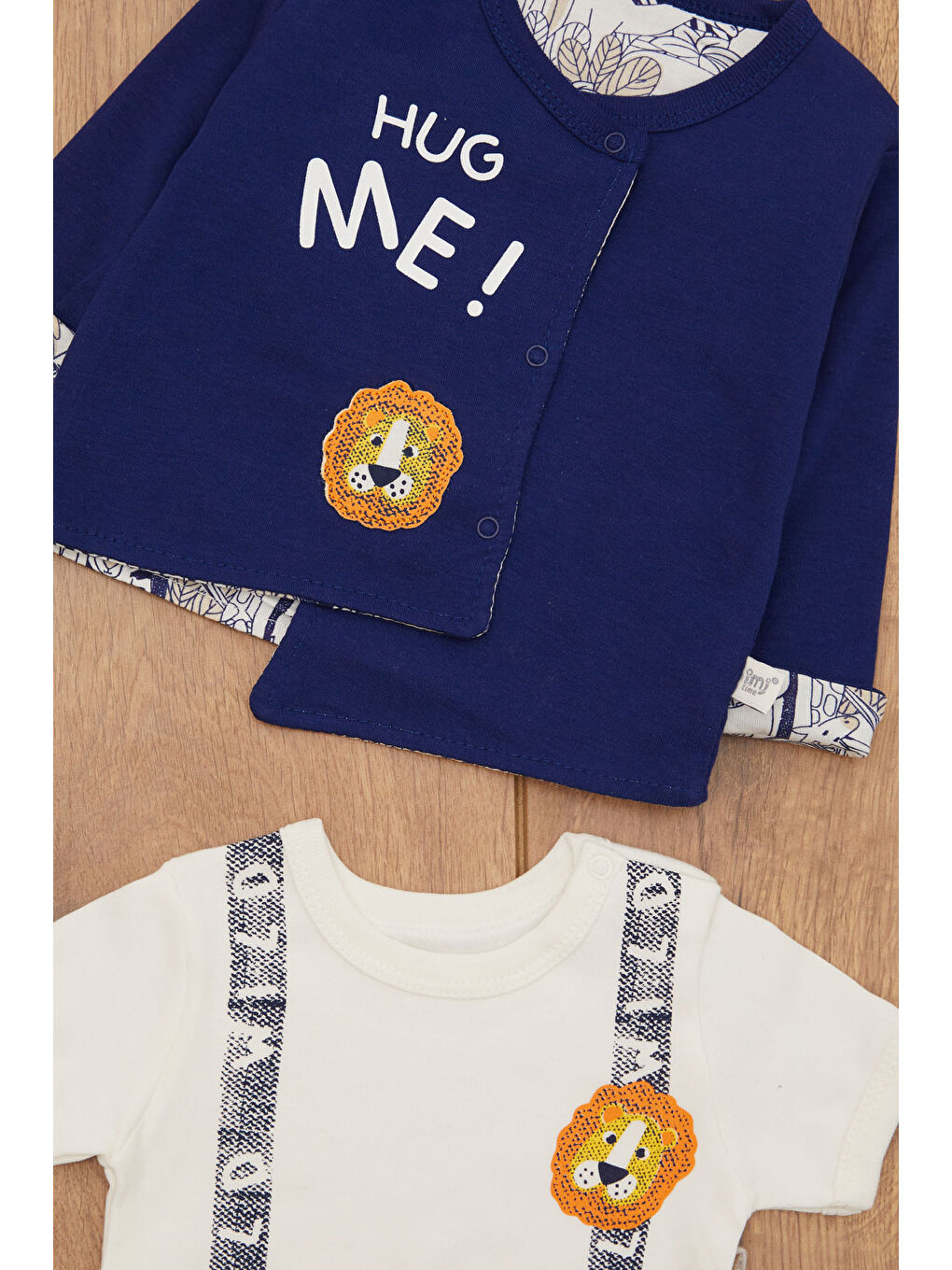 Lacivert Aslan Logolu 8'li Bebek Hastane Çıkışı Seti 16864-2