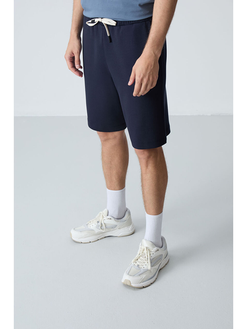Lacivert Pamuklu Kalın Yumuşak Dokulu Standart Fit Basic Erkek Şort  - 81275-4
