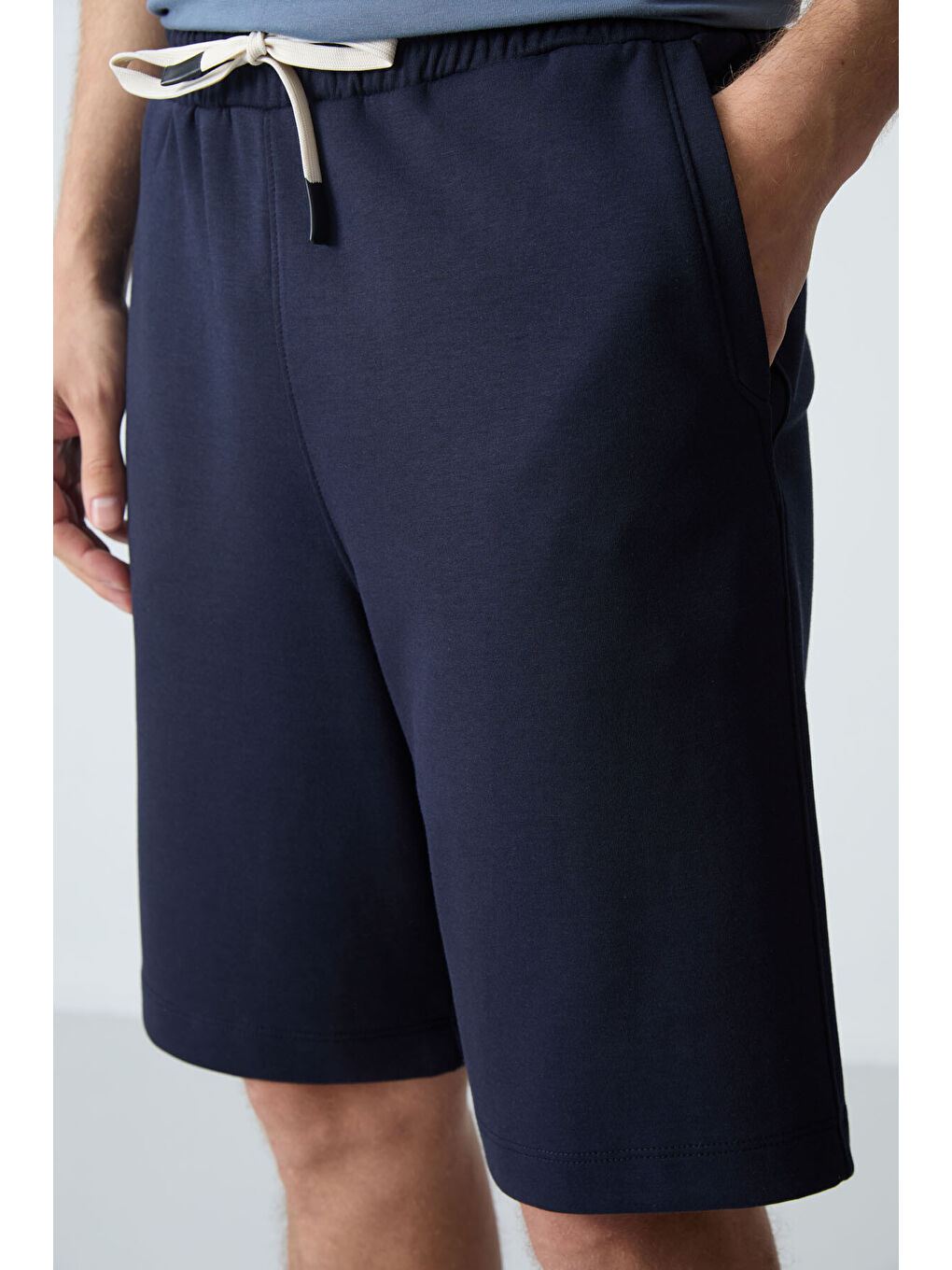 Lacivert Pamuklu Kalın Yumuşak Dokulu Standart Fit Basic Erkek Şort  - 81275-6