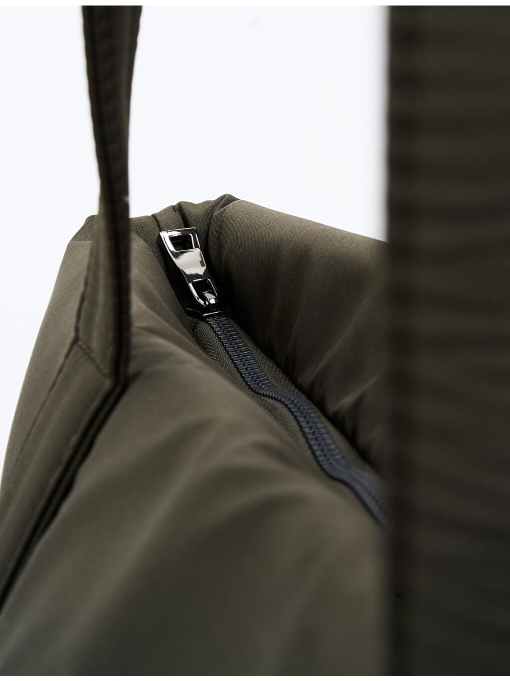 Haki Büyük Boy Paraşüt Kumaş Omuz Çantası-3