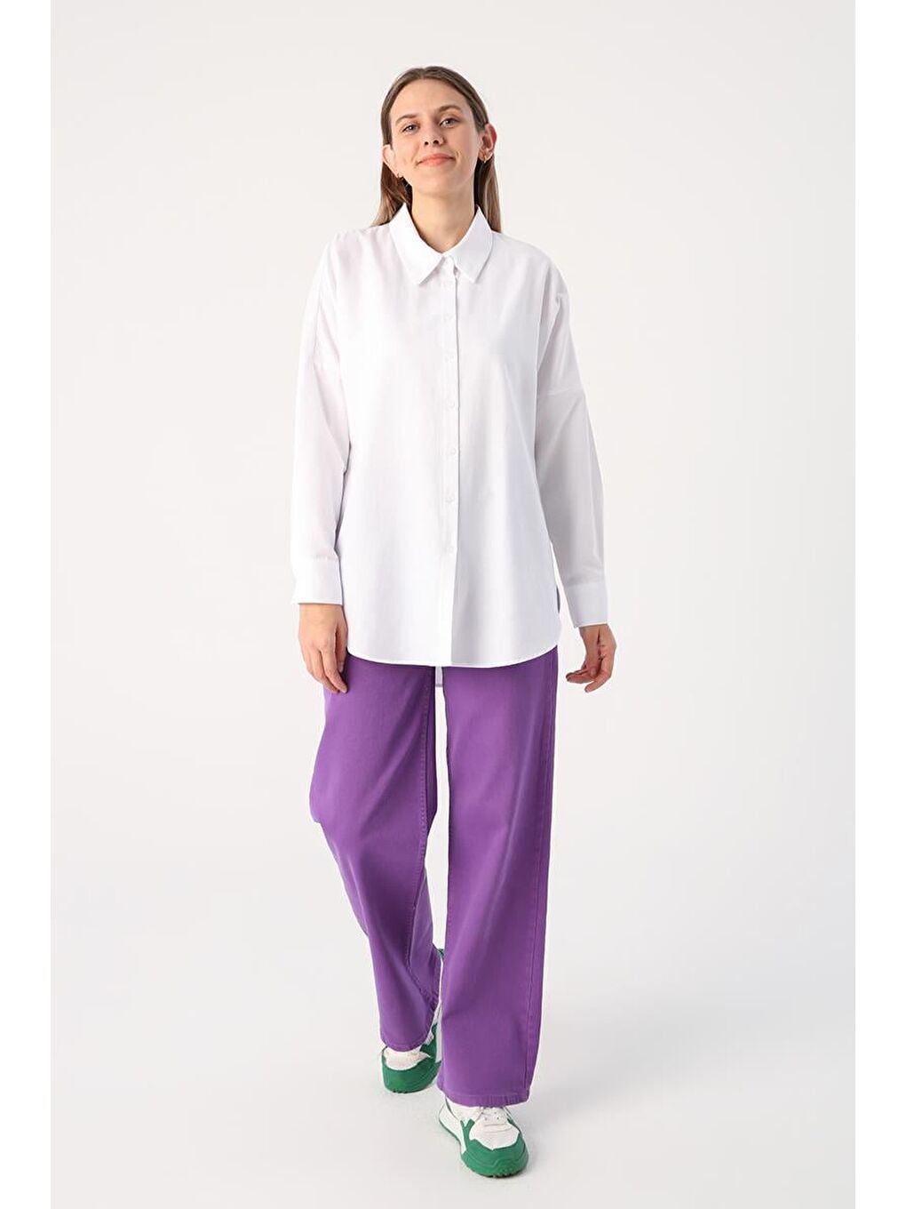 Beyaz Oversize Basic Gömlek-3