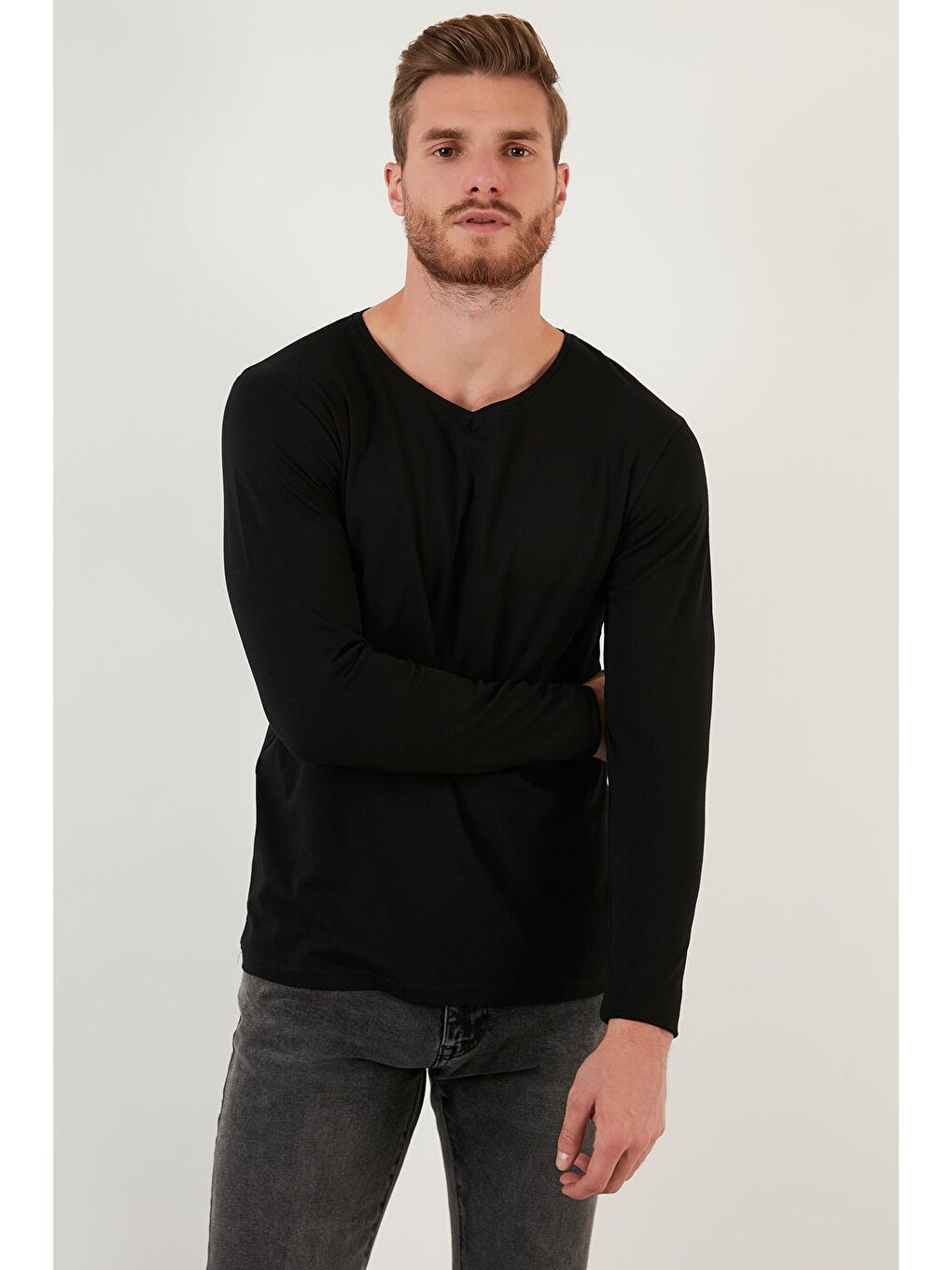 Siyah Pamuklu Bisiklet Yaka Slim Fit Basic Sweat 5905068-2