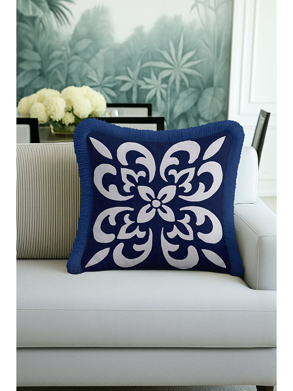 Karışık Lüks Barok Motifli Saçaklı Yastık Kılıfı - Çiçek Formlu Klasik Lacivert Püsküllü Kırlent Kılıfı-3