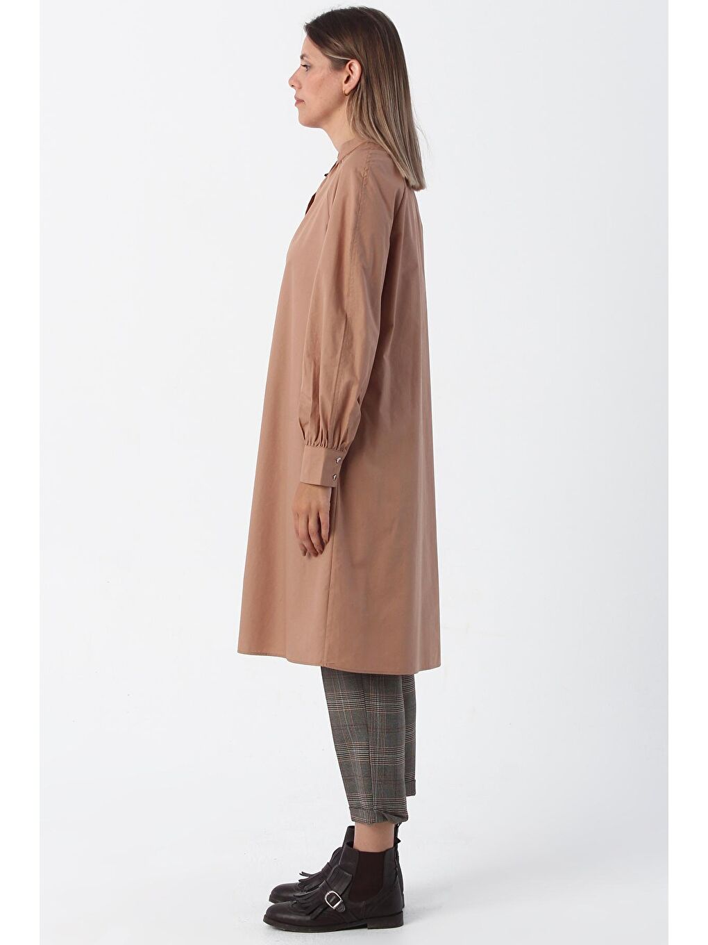 Kahverengi Toprak Hakim Yaka Yarım Patlı %100 Pamuklu Tunik-2