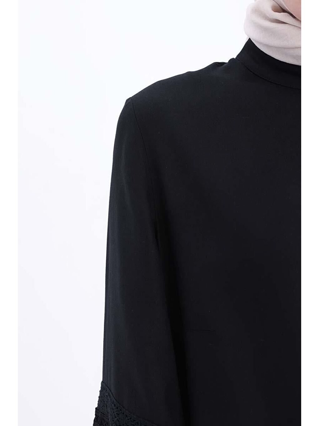 Siyah-Fisto Detaylı Hakim Yaka Pantolonlu Takım-5