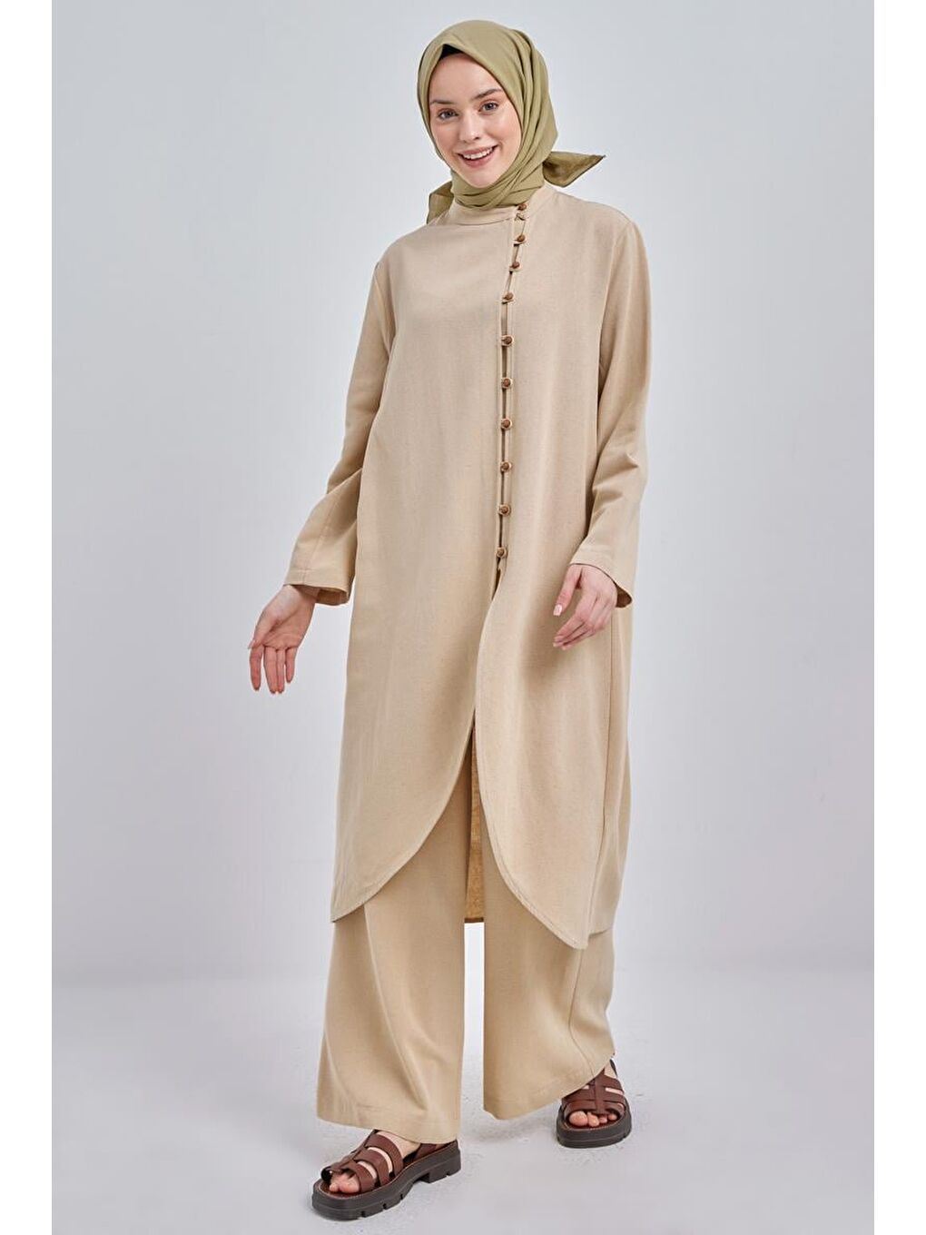 Bej-Hakim Yaka Pantolonlu Takım-1