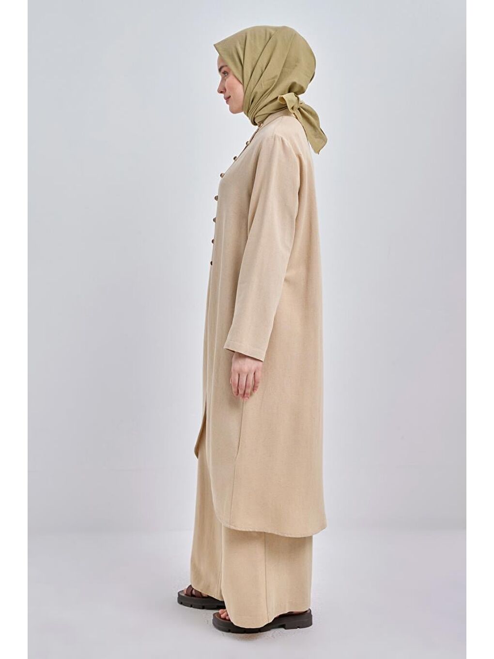 Bej-Hakim Yaka Pantolonlu Takım-2