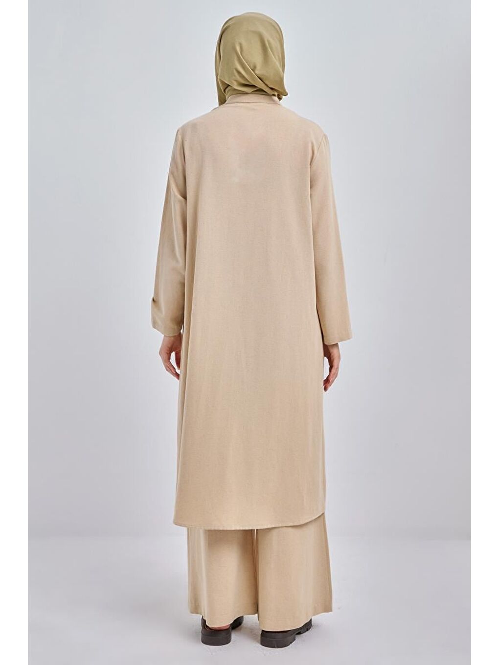 Bej-Hakim Yaka Pantolonlu Takım-3