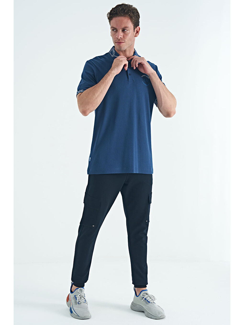 İndigo Yazı Nakışlı Baskı Detaylı Standart Kalıp Polo Yaka Erkek Tişört - 88239-6