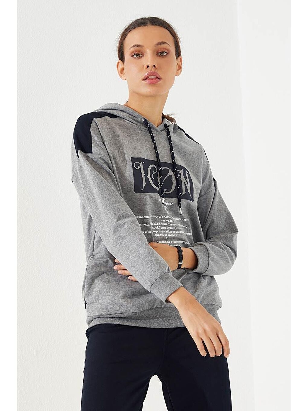 Gri Melanj - Lacivert Kapüşonlu Baskılı Rahat Form Lastik Paça Kadın Eşofman Takımı - 95266-1