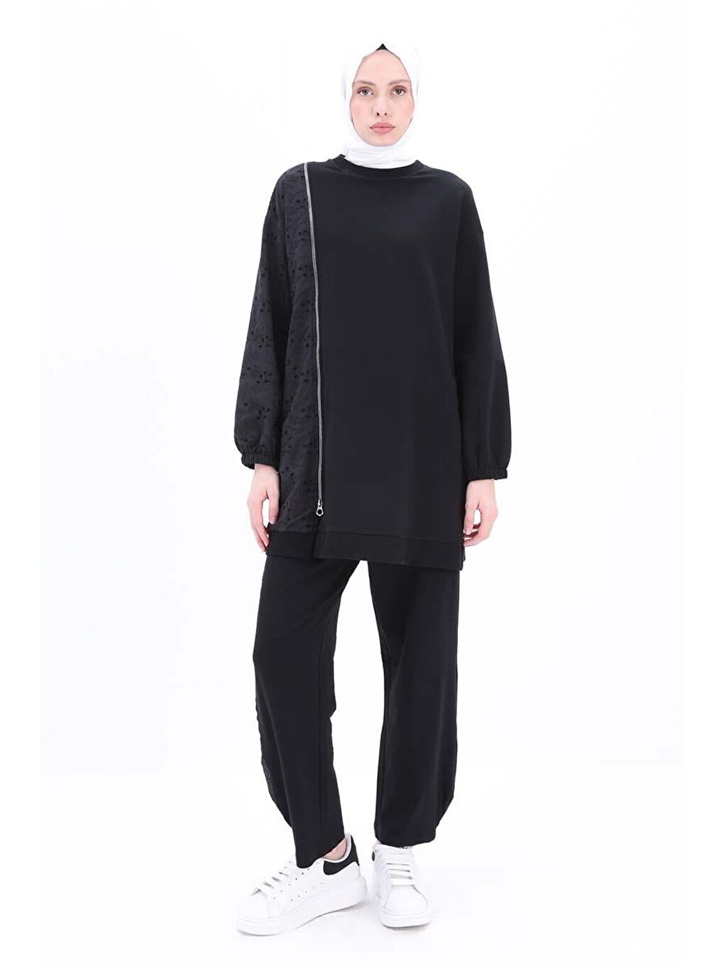 Siyah-Büyük Beden Fisto Garnili Pantolonlu Takım-1