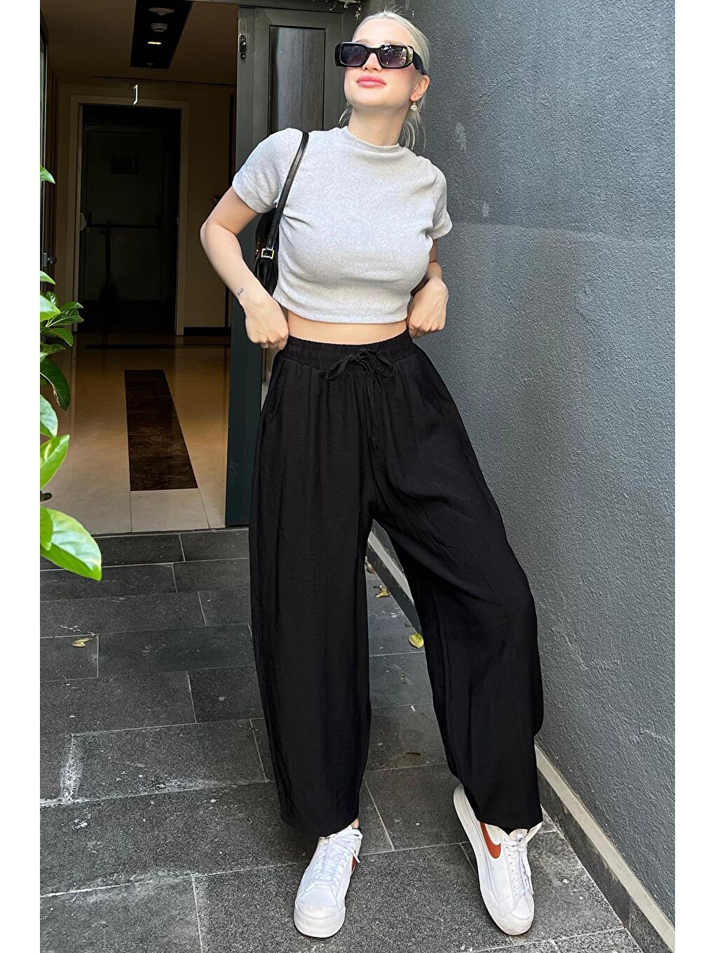 Siyah Beli Lastikli Balon Pantolon Mg1841-1