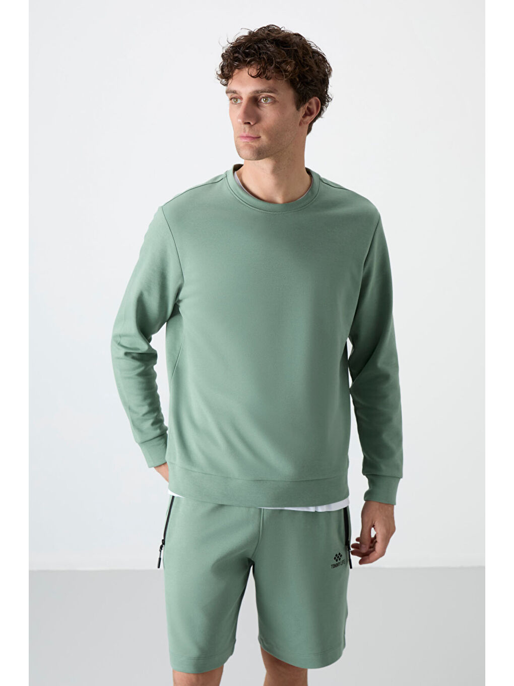 Açık Yeşil Basic O Yaka Rahat Form Erkek Sweatshirt - 88053-1