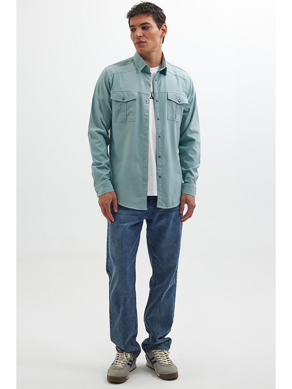 Yeşil Slim Fit Uzun Kollu Spor Yaka Yıkamalı Çift Cepli Armürlü Denim Jean Mint Erkek Gömlek-3