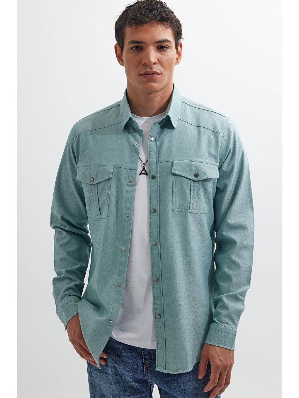 Yeşil Slim Fit Uzun Kollu Spor Yaka Yıkamalı Çift Cepli Armürlü Denim Jean Mint Erkek Gömlek-4