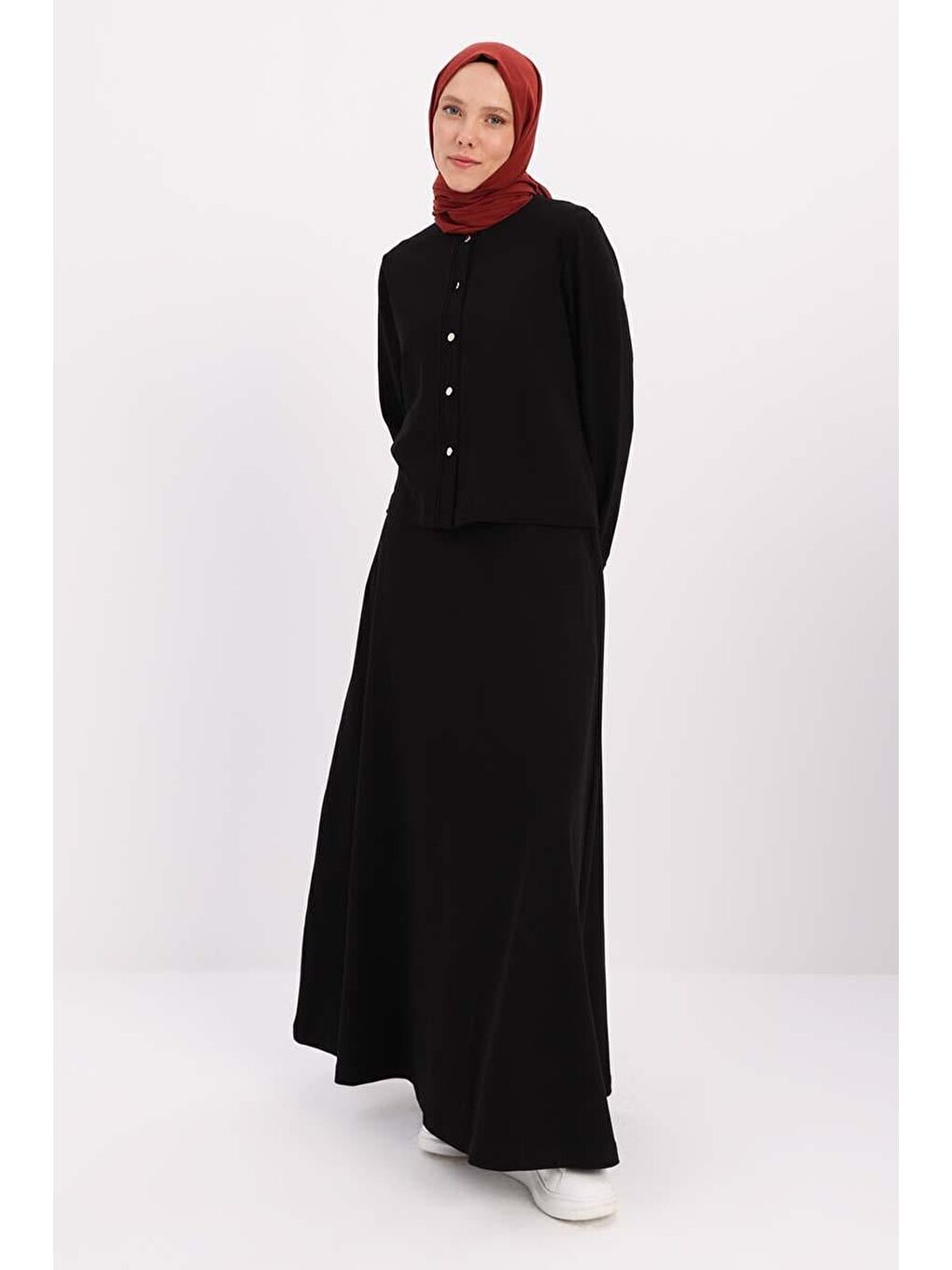 Siyah-Hırkalı Etekli Takım-1