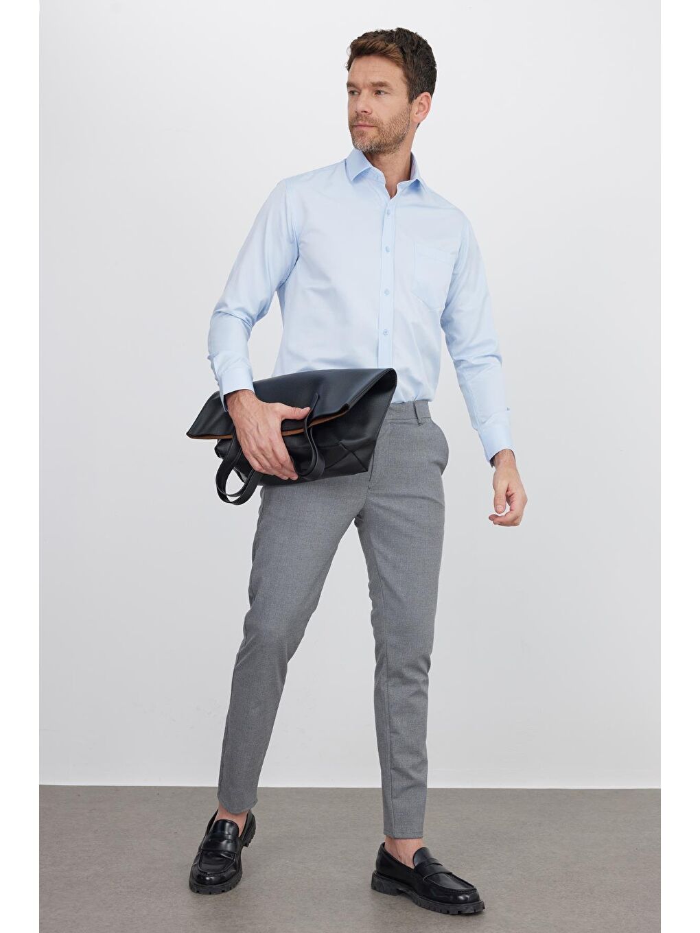 Erkek Regular Fit Klasik Kesim Pamuklu Düz Mavi Gömlek-3