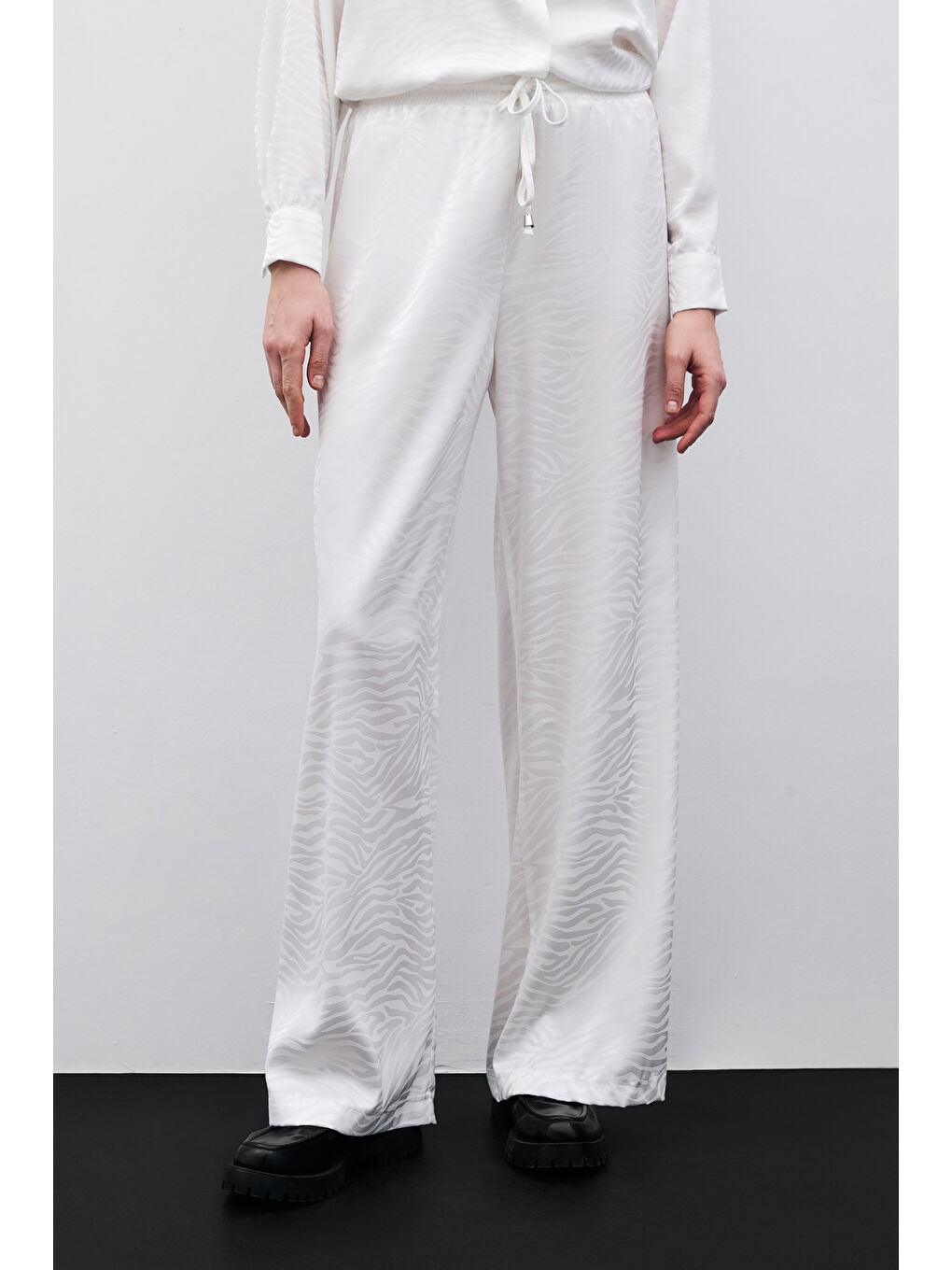 Zebra Desenli Salaş Pantolon - Ekru-3