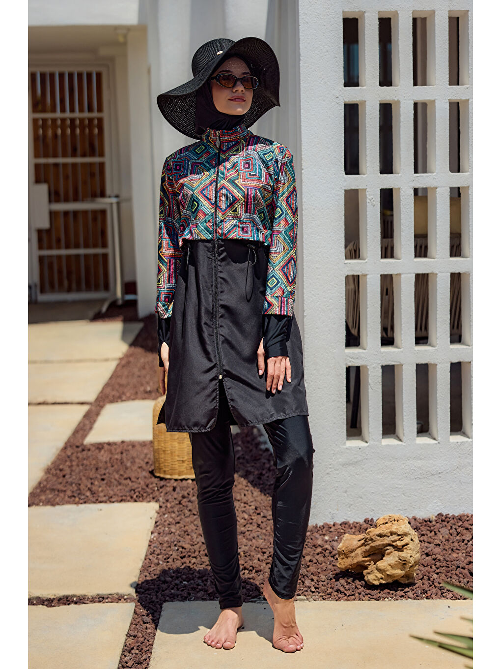 Siyah Tam Kapalı Tesettür Mayo Hale R2502-4