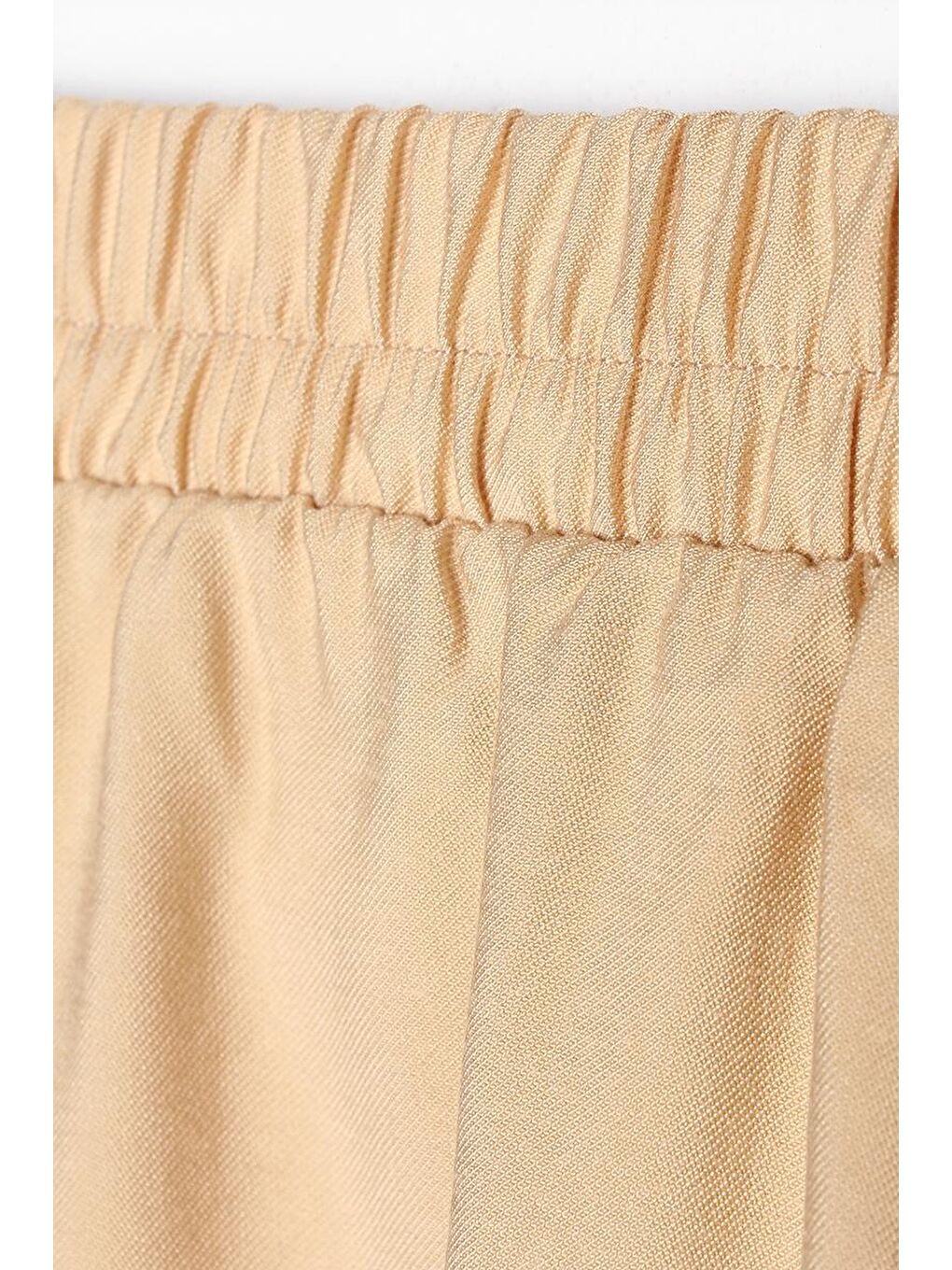 Sarı-Kolyeli Büzgülü Kollu Rahat Kalıp Etekli Takım-5