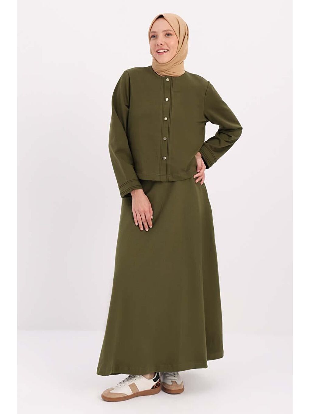 Haki-Hırkalı Etekli Takım