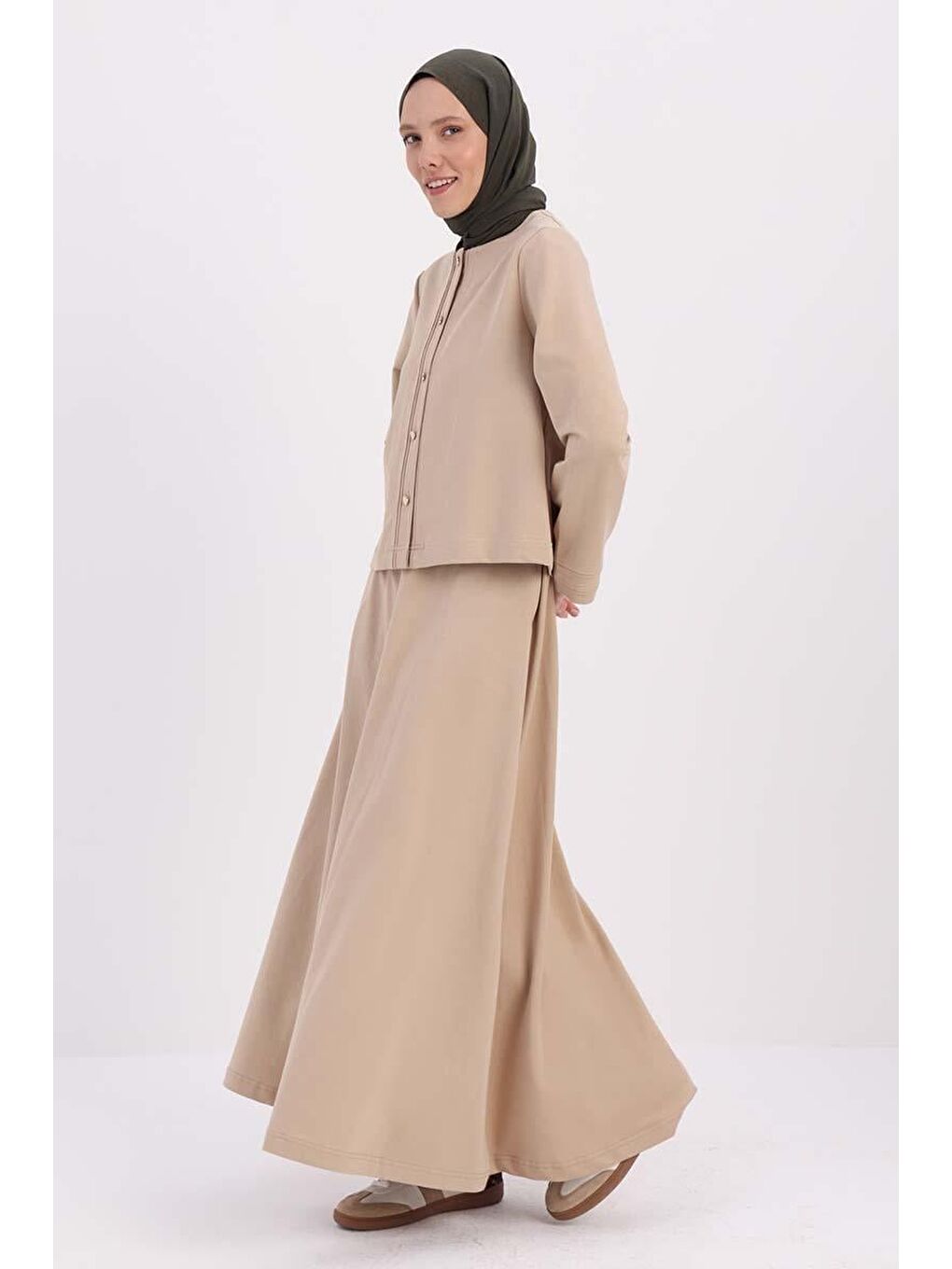 Bej-Hırkalı Etekli Takım