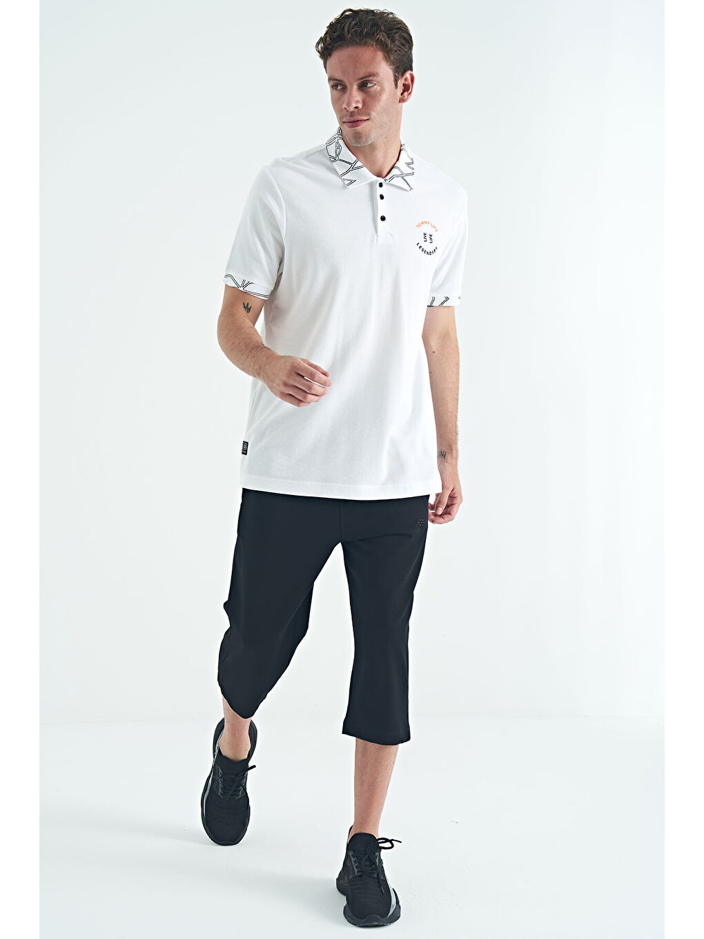 Beyaz Yazı Nakışlı Baskı Detaylı Standart Kalıp Polo Yaka Erkek %100 Pamuk Tişört - 88239-4