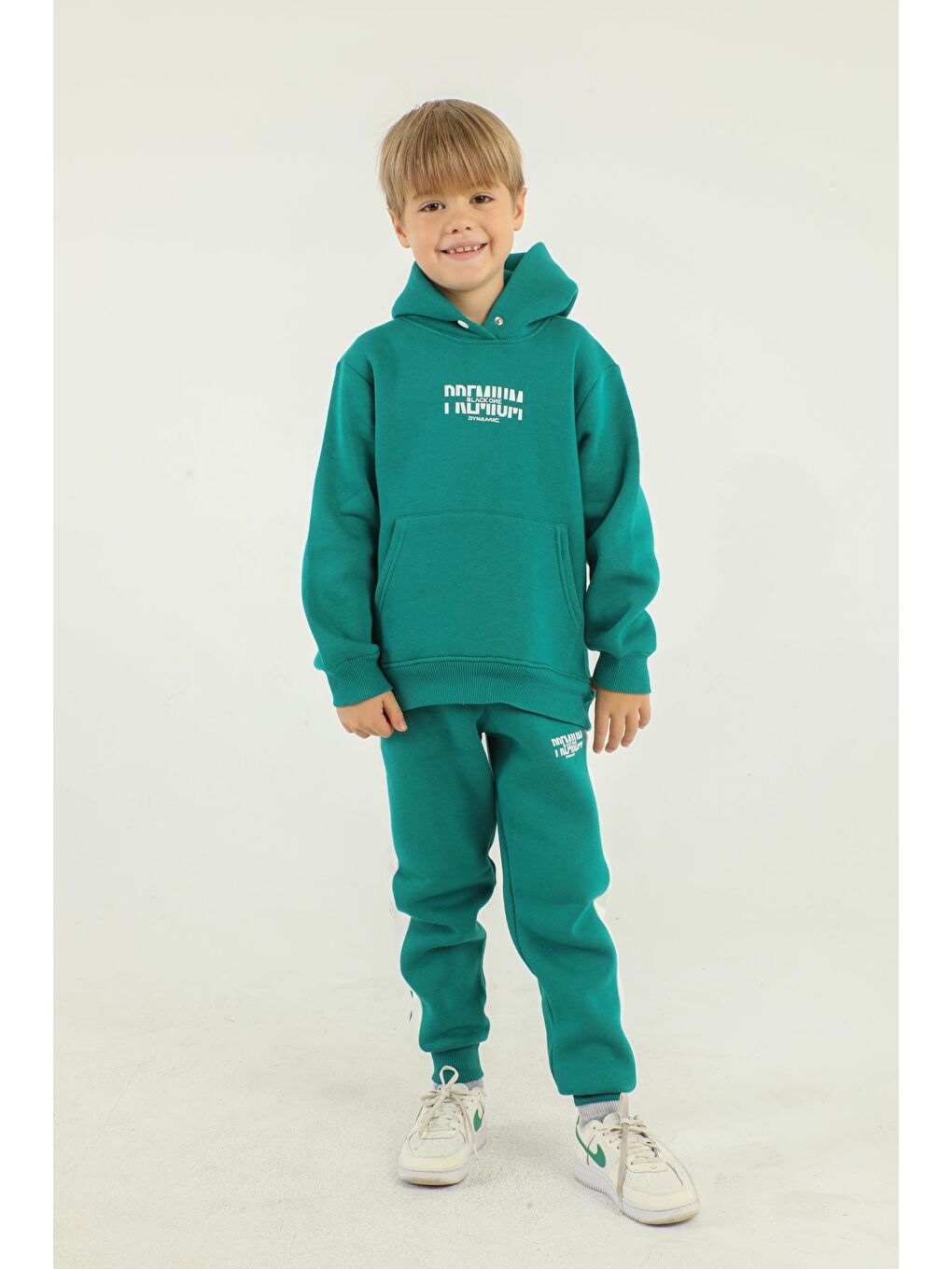 Yeşil Kapüşonlu Kargo Cepli Baskı Detaylı Erkek Çocuk Eşofman Takımı