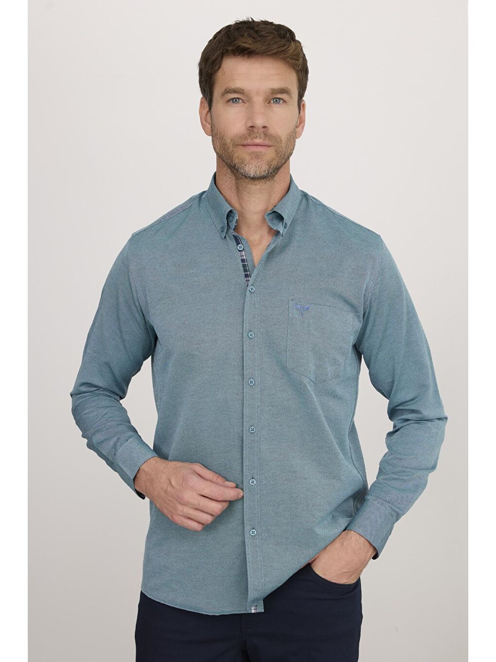 Erkek Regular Fit Klasik Kesim Pamuklu Oxford Doku Tek Cepli Yeşil Düğmeli Yaka Gömlek-4
