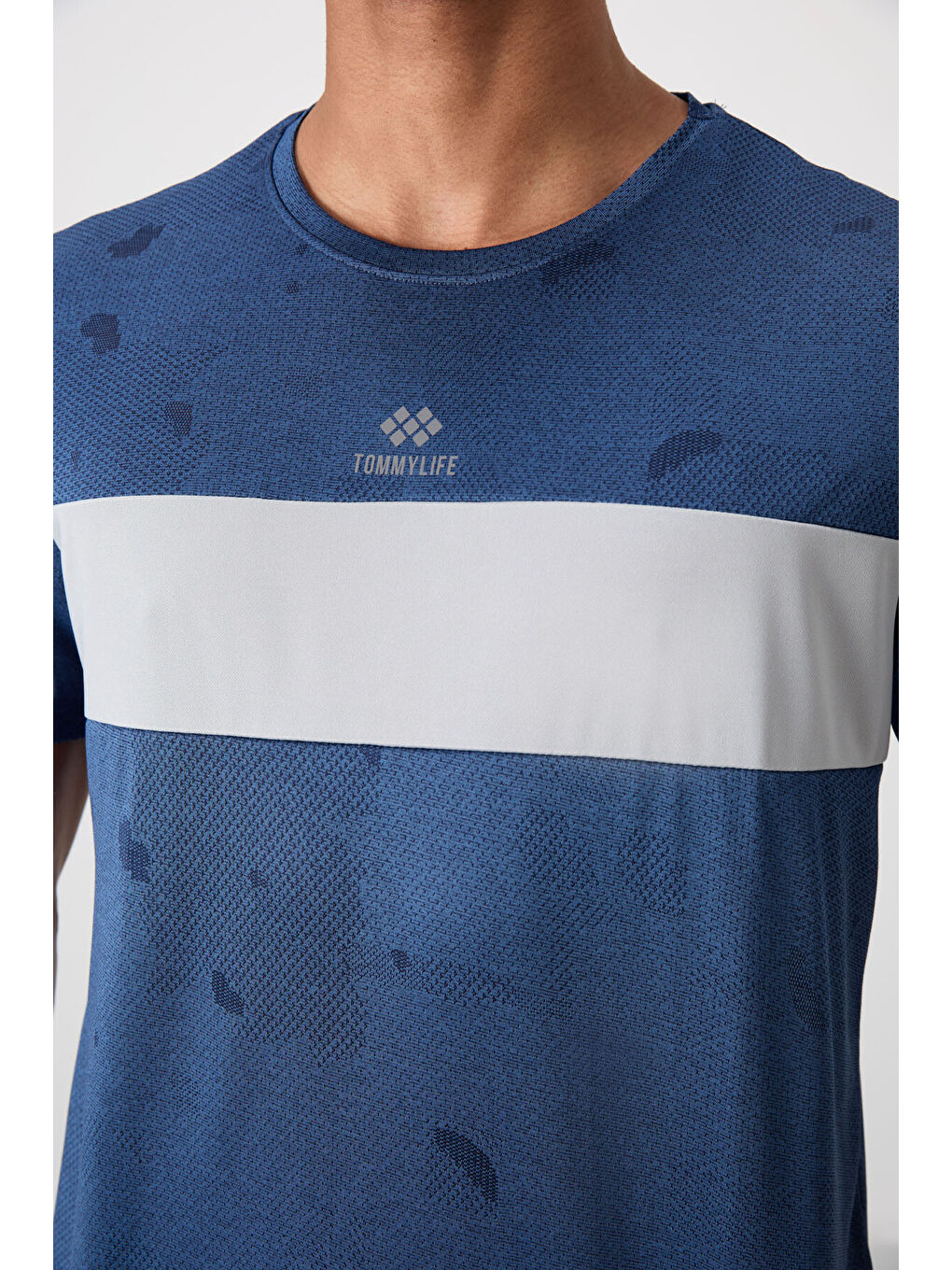 Mavi Parlament Polyester Nefes Alan Jakarlı İnce Esnek Standart Fit Erkek Performans Tişört - 88398-3