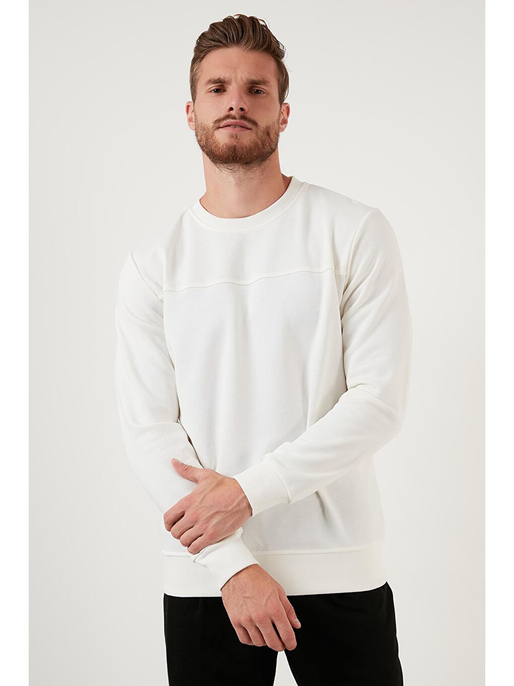 Ekru Pamuklu Bisiklet Yaka Slim Fit Sweat 5905033-4