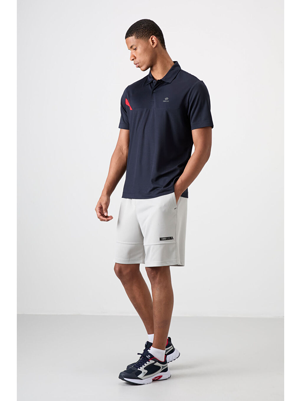 Lacivert Polyester Nefes Alan Dokulu İnce Esnek Standart Fit Polo Yaka Erkek Performans Tişört - 8-2