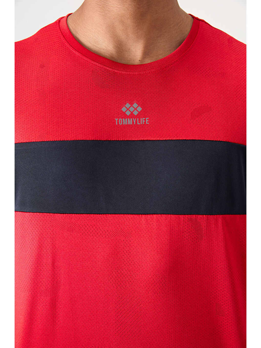 Kırmızı Polyester Nefes Alan Jakarlı İnce Esnek Standart Fit Erkek Performans Tişört - 88398-4