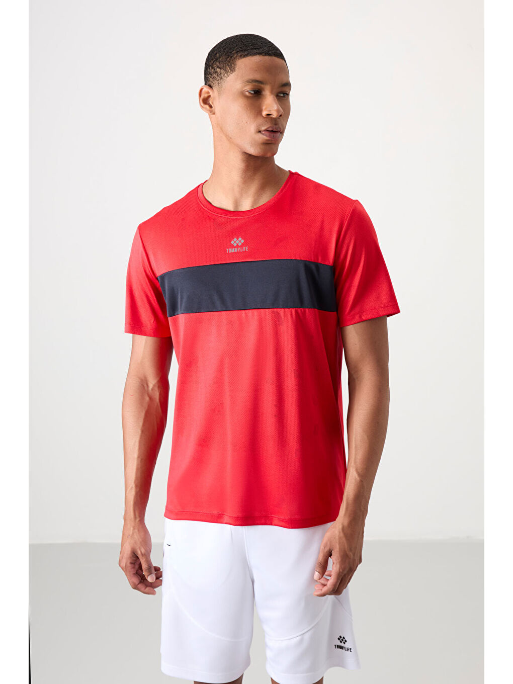 Kırmızı Polyester Nefes Alan Jakarlı İnce Esnek Standart Fit Erkek Performans Tişört - 88398-6