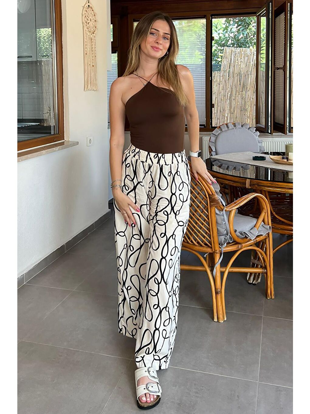 Ekru Desenli Beli Lastikli Bol Paça Pantolon Mg2051