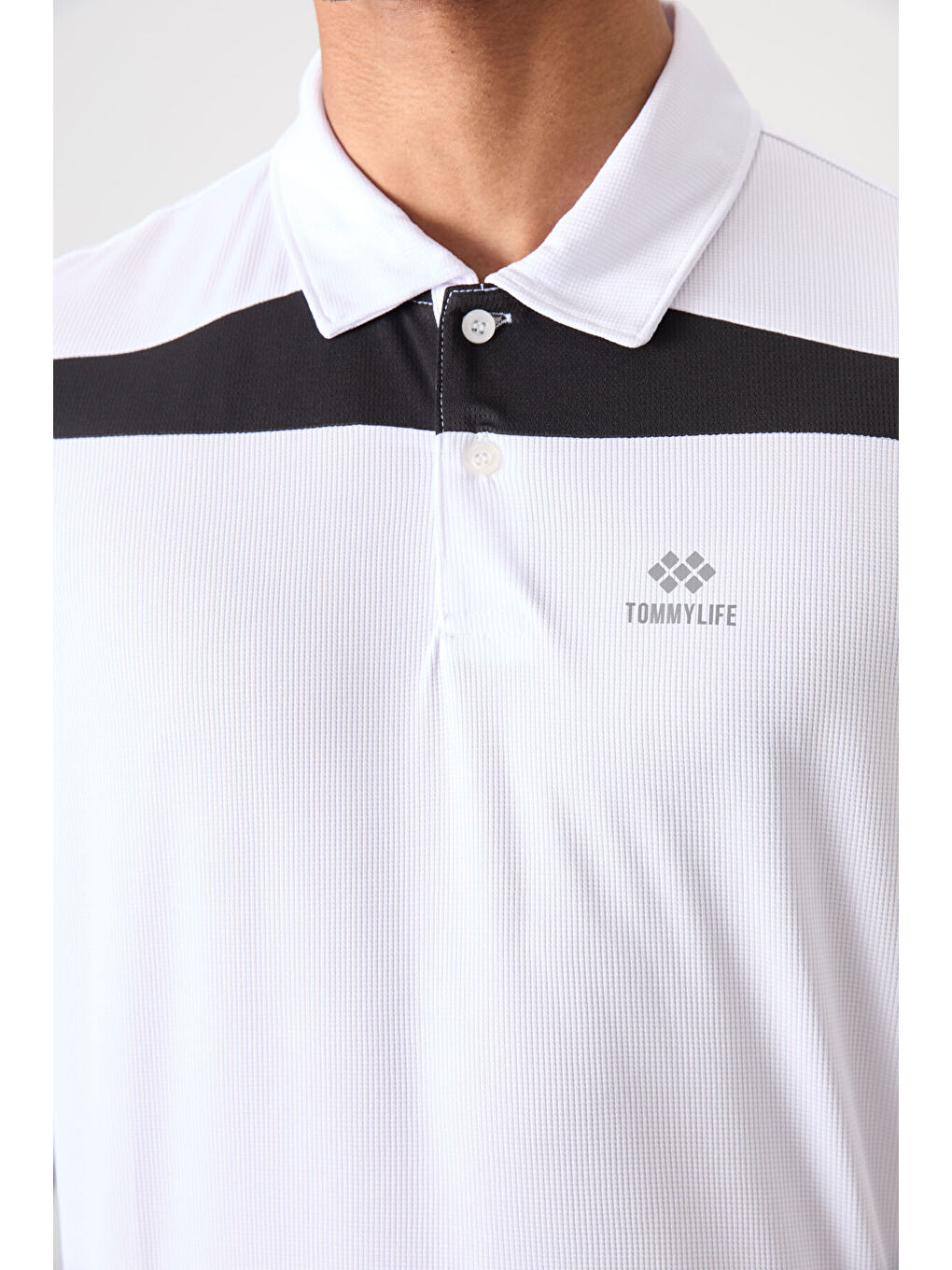 Beyaz Polyester Nefes Alan Dokulu İnce Esnek Standart Fit Polo Yaka Erkek Performans Tişört - 88392-4