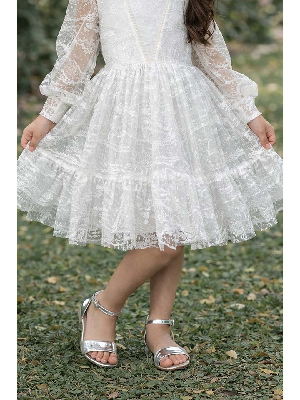 Kız Çocuk Kolları Transparan Yakası İnci Boncuklu Etek Ucu Fırfırlı Beyaz Abiye-2