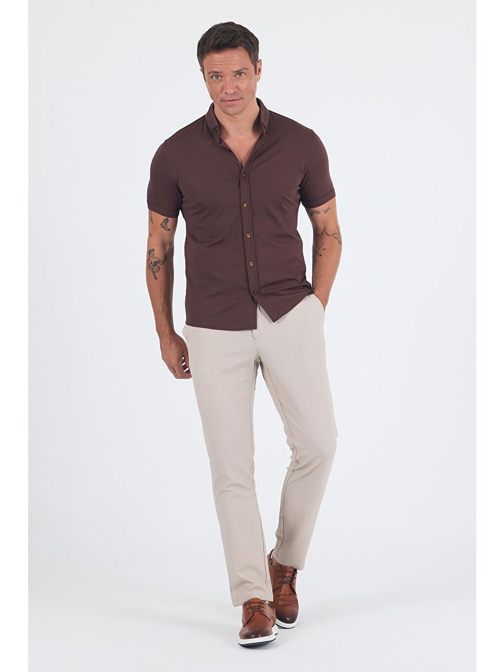 Koyu Kahverengi İtalyan Düğmeli Yaka Kısa Kol Cepsiz Slim Fit Büyük Beden Gömlek 1004250255-1