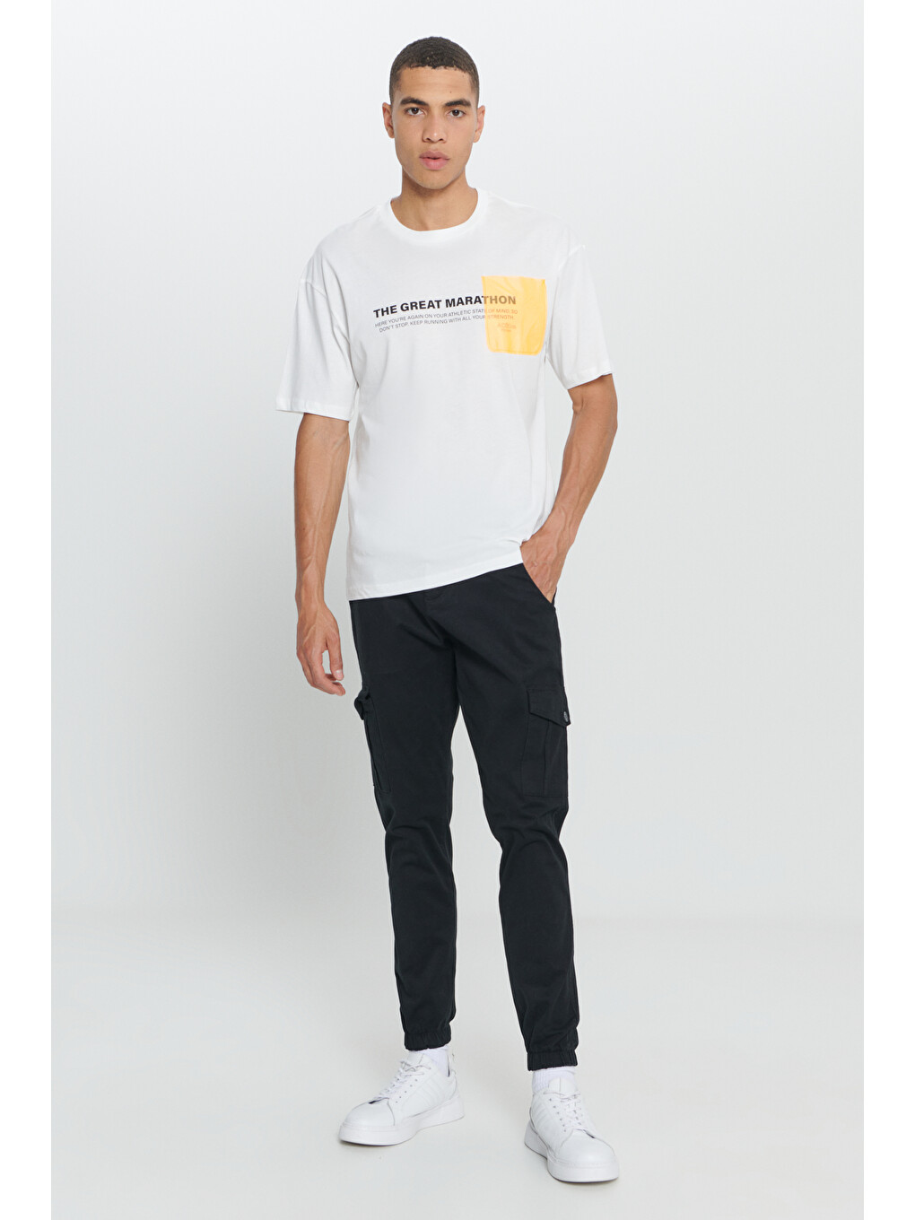 Erkek Beyaz Loose Fit Bol Kesim %100 Pamuk Baskılı Bisiklet Yaka Tişört-1