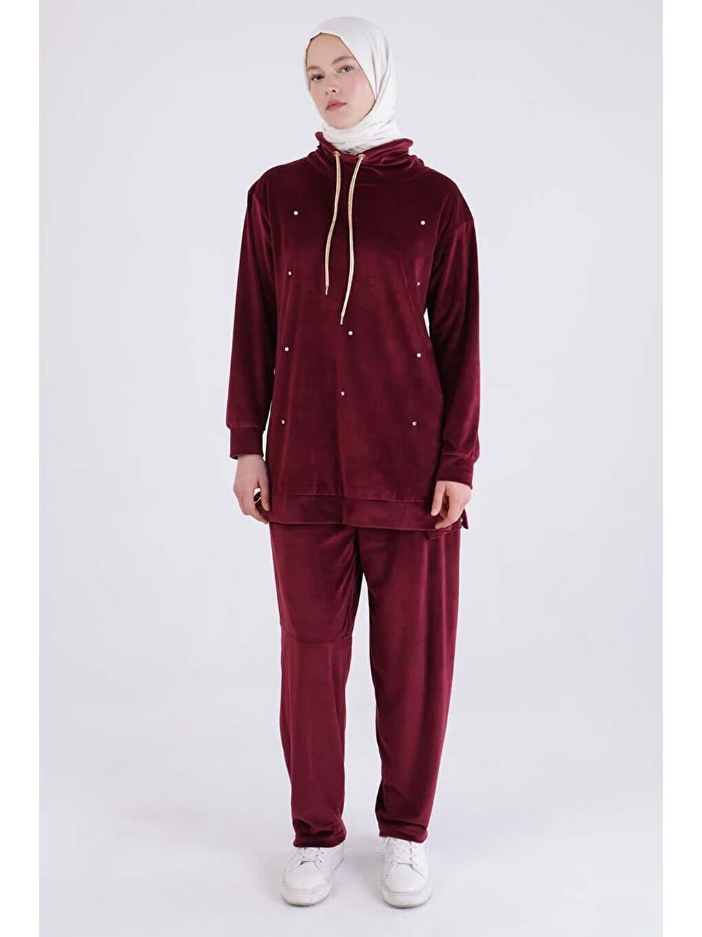 Bordo-Taş Ve Boncuk İşlemeli Kadife Eşofman Takım-1
